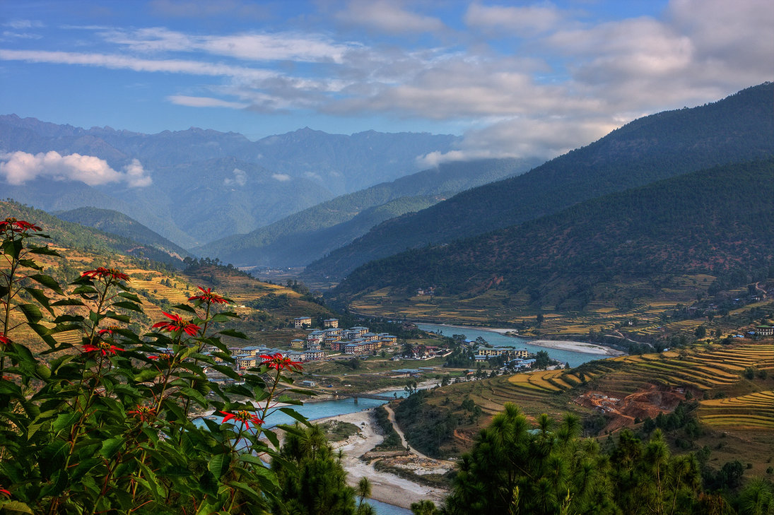 BHUTAN �� Yatra Exotic Routes